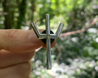 Clare's Claymore Sigil | Hard Enamel Pin | Claymore Anime and Manga