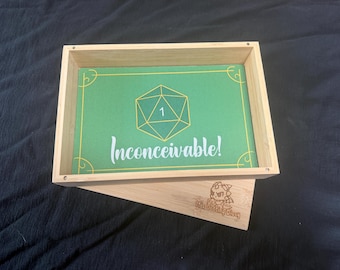 Otänkbart! Bambu tärningsbricka med magnetiskt lock