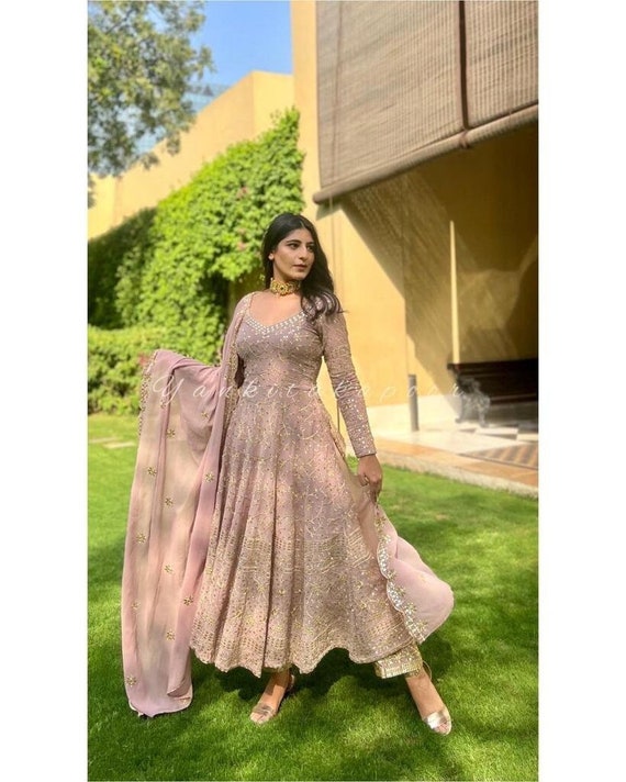 Indian Anarkali Suits And Party Salwar Kameez 2024-2025 | Designer anarkali  dresses, Salwar kameez designs, Anarkali frock