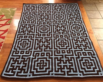 Celtic Labyrinth Overlay Mosaic Crochet Pattern