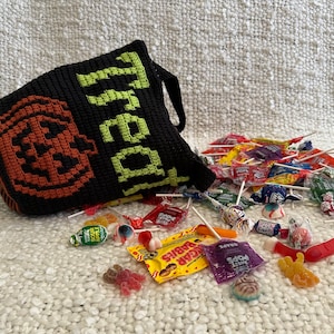 Terrifying Treat Tote Overlay Mosaic Crochet Bag Pattern