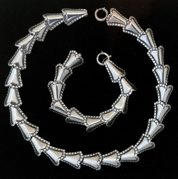 Napier Modernist Necklace and Bracelet