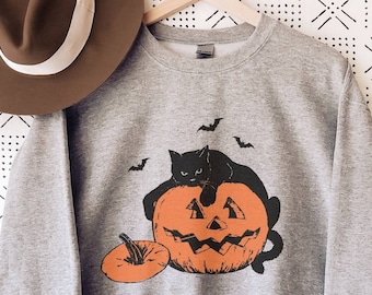 Pumpkin Sweatshirt Black Cat Halloween Sweatshirt Halloween Crewneck Retro Halloween Shirt Halloween Sweatshirt Vintage Black Cat Shirt Bats