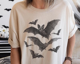Vintage Halloween Bat Graphic T-Shirt: Goblincore Witchy Tee