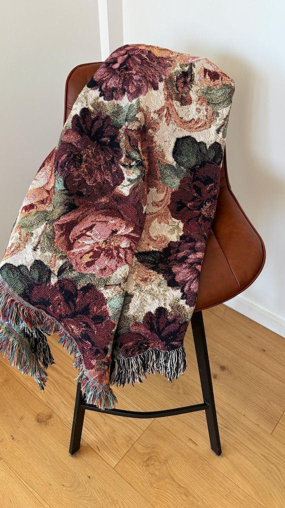 Vintage Floral Woven Blanket Floral Baroque Tapestry Wall Hanging Maximalist Home Decor Fall Burgundy Throw Blanket