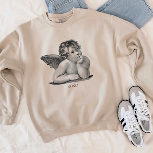 Light Academia-kleding, Valentijnsdagsweater, Cherub Angel-shirt, XOXO-sweater, Dark Academia, Alt-kleding, Valentijnssweater Sand