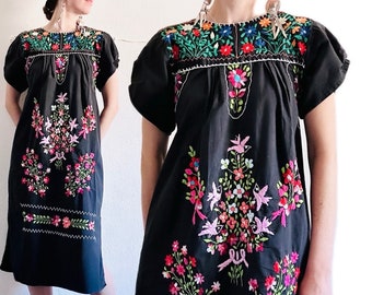 Vintage Mexican Cotton Dress, Small, Faded Black Floral Hand Embroidered Lightweight Short Sleeve Babydoll Chiapas Puebla Fiesta Maxi Dress