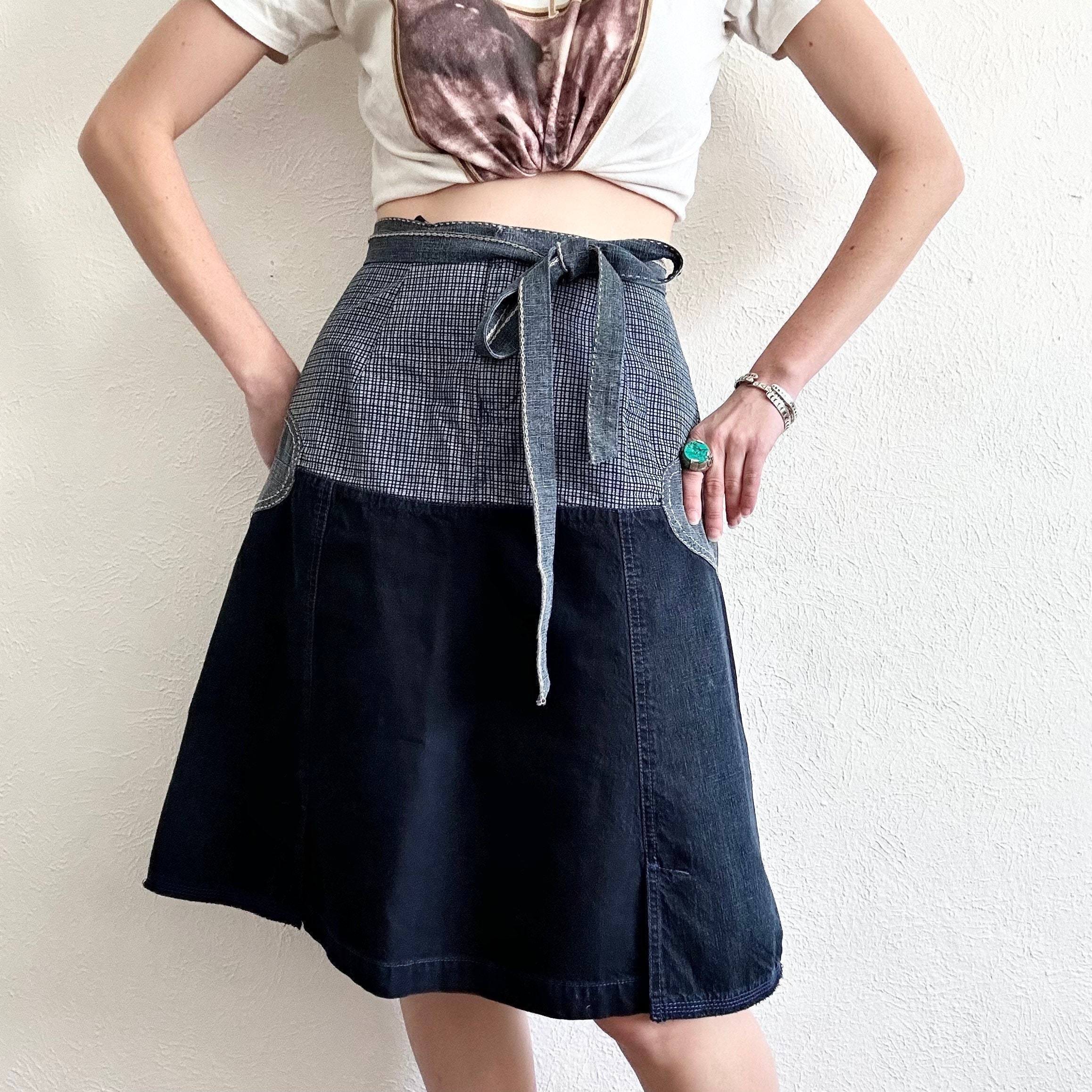 Mini Jupe En Jean Girbaud - Bleue, Laçage Au Dos - Taille 38 - Occasion Très Bon état