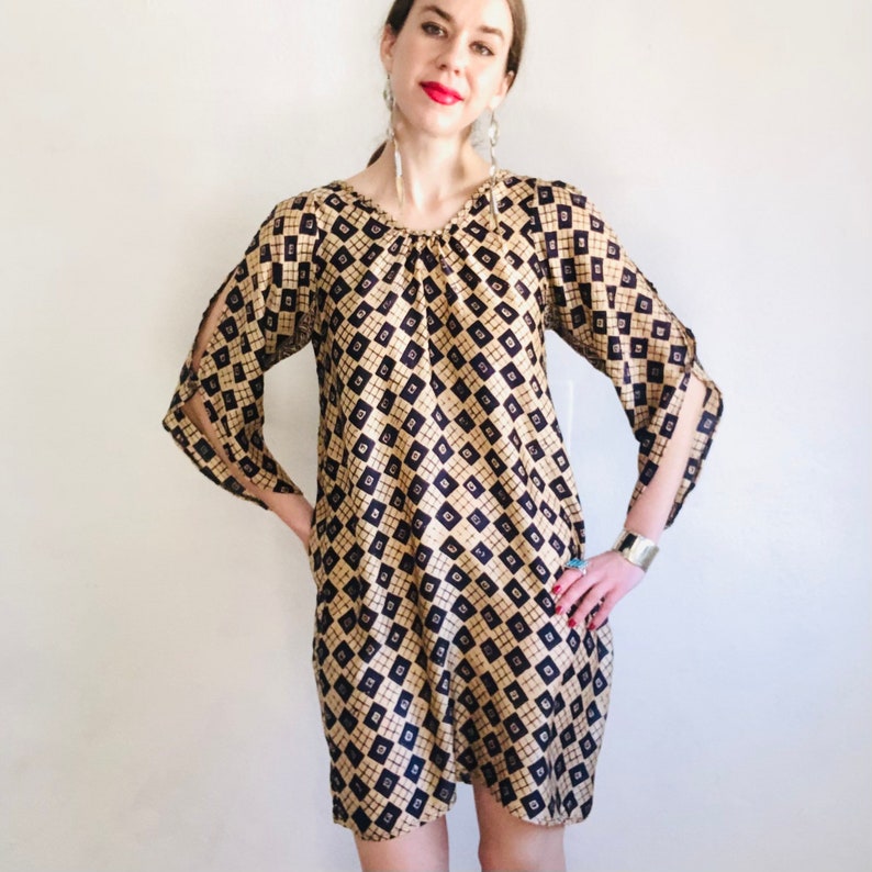 Vintage Silk Dress Tunic, Small, Y2K Block Print Tan Navy Blue Geometric Convertible Indian Indonesian Ethnic Boho Gathered Slit Sleeve Mini image 2