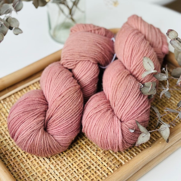 Laurentino | Wonderland | Hand-dyed 100% Non-Superwash Organic Merino | Sport Weight Yarn | 280m/100g | 1 Skein