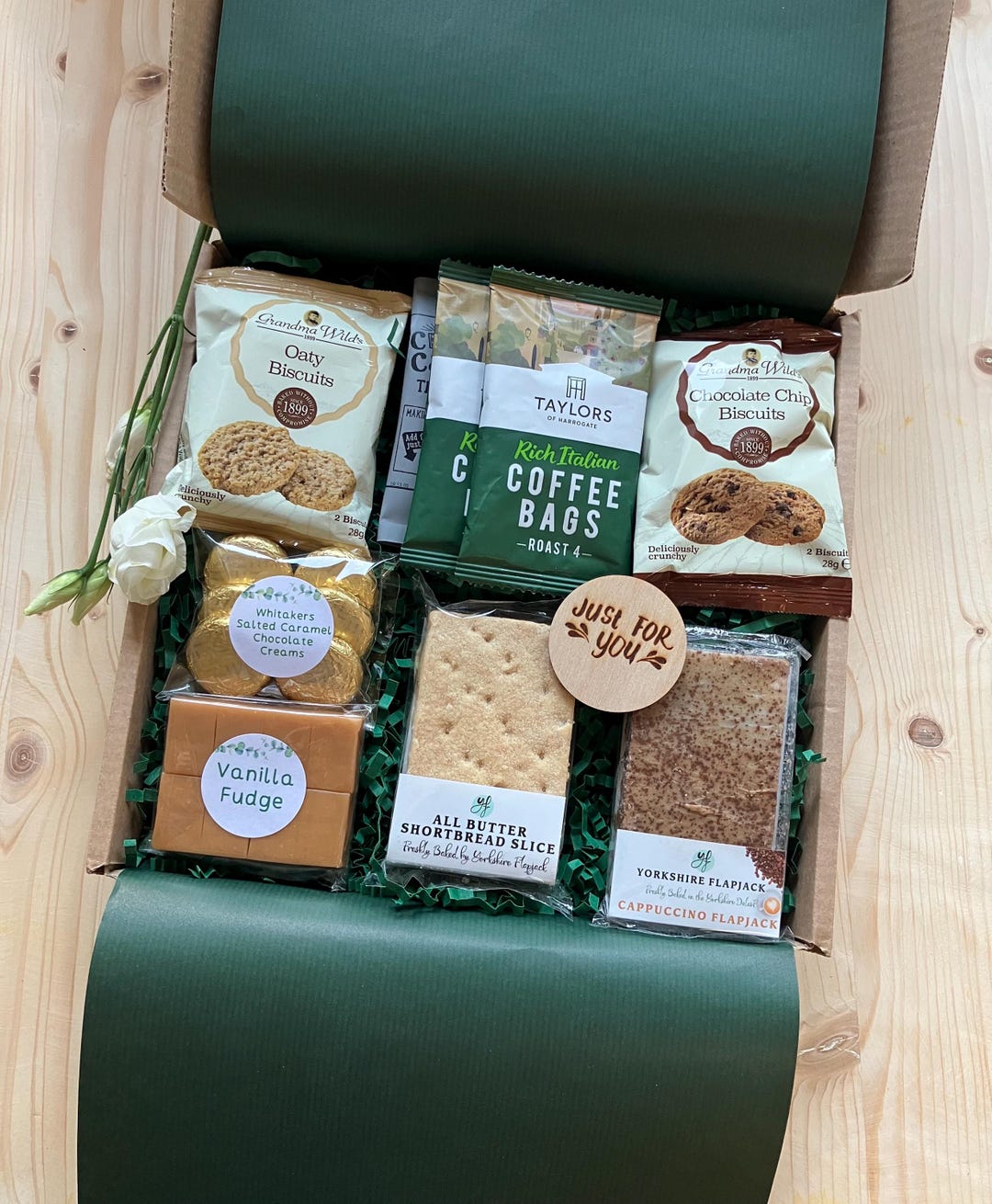 Coffee Lovers Gift Hamper Box | Coffee | Gift | Biscuits | Chocolates ...