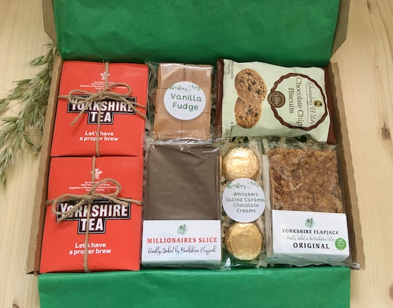 A Little Yorkshire Tea Letterbox Gift Hamper Afternoon Tea Tea Gifts  Chocolates for Men Thank You Grandad Her Birthday UK -  UK