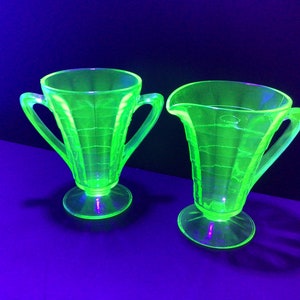 Anchor Hocking Green Uranium Block Optic Cream and Sugar