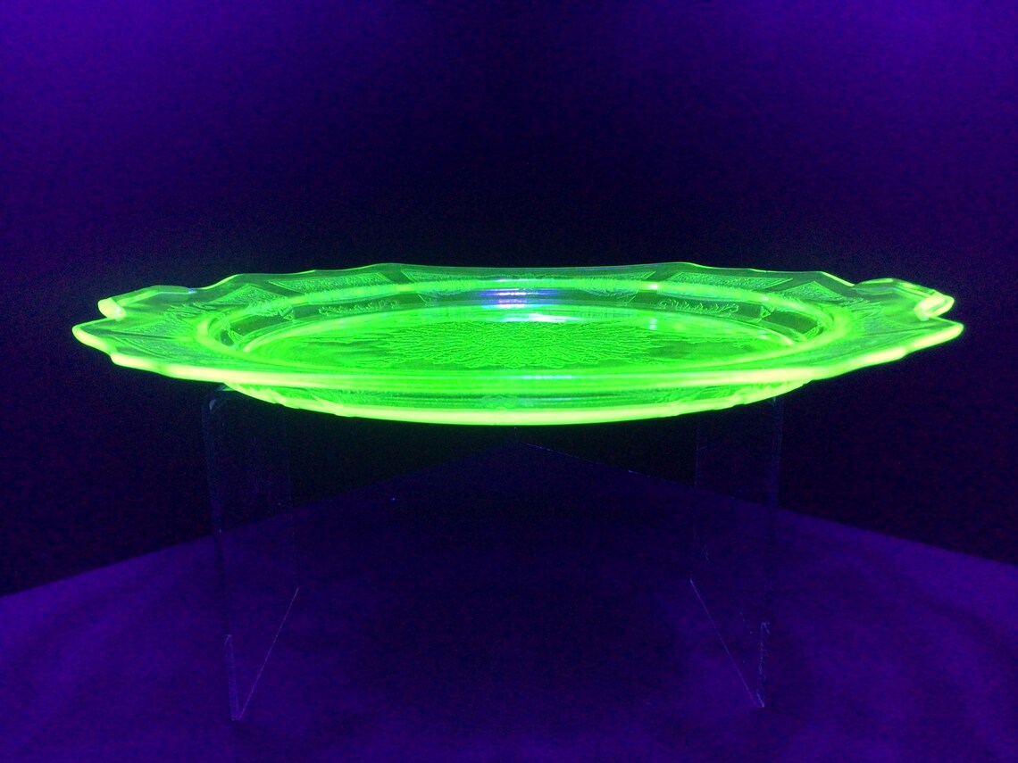 Vintage Anchor Hocking Green Uranium Glass Plate princess Etsy