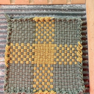 Pot holder, Hot Pad, Kitchen ware, Handcrafted potholder, Cotton potholder, Cotton Hot pads, Made in USA