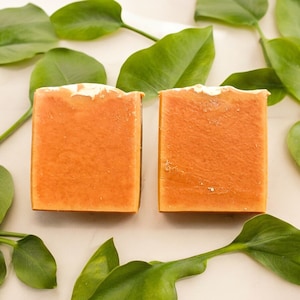 2 bars TURMERIC Soap Bar Dark Spots for Face and Body soap made with Turmeric for brightening skin tone reduce pigmentation, cleanse pores