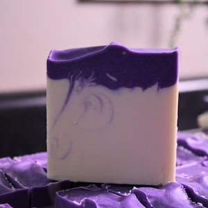3 BARS Tallow Soap made with Lavender essential oil for cleansing and nourishing the skin calming lavender grass fed tallow sensitive skin