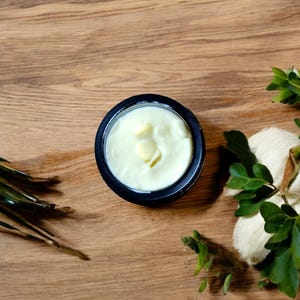 Honey and Frankincense Essential oil Face cream made with jojoba oil and mango butter face cream for day and night food for skin 1 OZ