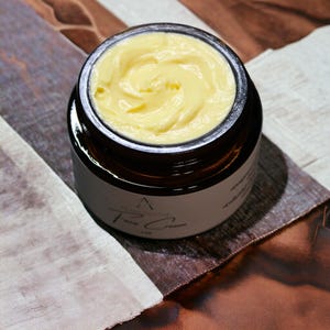 Honey and Frankincense Essential oil Face cream made with jojoba oil and mango butter face cream for day and night food for skin 1 OZ