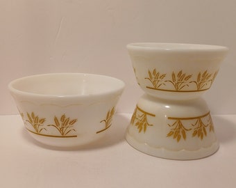 Vintage Hazel Atlas Golden Wheat Mixing Bowls