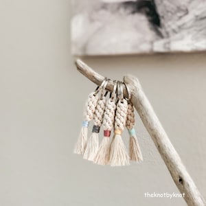 Kids And Beginners Friendly Easy DIY Keychain Tutorial How To Instruction (PDF only)