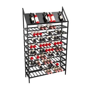 Pode incluir: Estante de vinho de metal preto com várias prateleiras que sustentam filas de garrafas de vinho tinto.