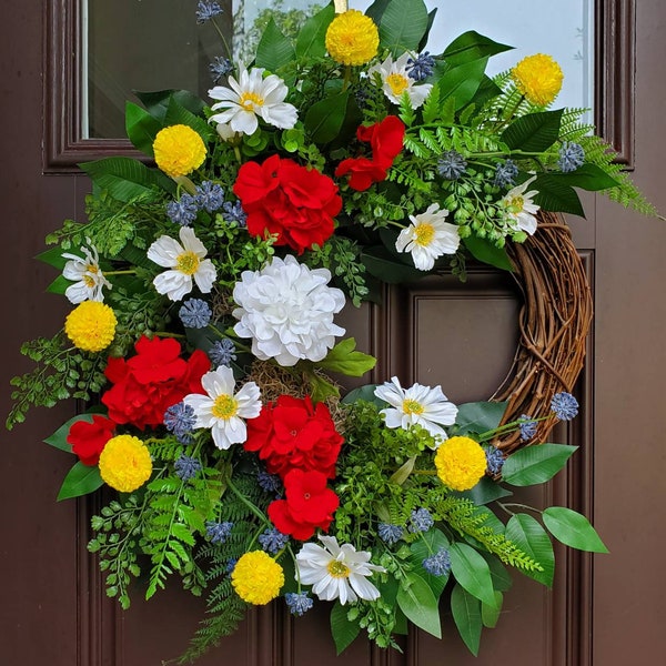 Summer red geranium wreath with white zinnia and cosmos with yellow billy balls for front door, garden wreath for summer with ferns