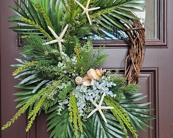 Coastal wreath for front door with starfish, beach wreath with starfish and seashells, fall gift, beach home decor, fall front door decor