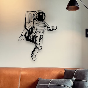 Wooden wall picture astronaut spaceman wooden sign to stick on decoration wall art birthday gift children&#39;s room spaceman office art space