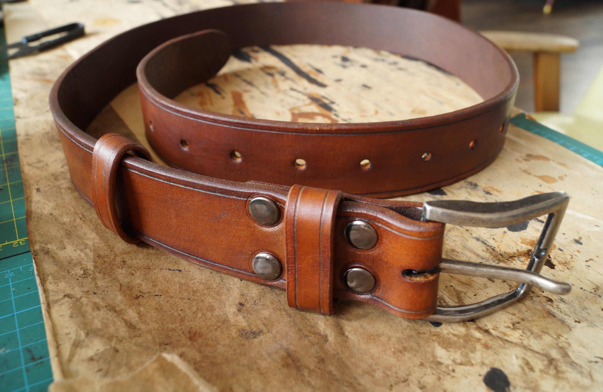 ベルト CLASSIC LEATHER BELT (ORGAN BROWN) A men's and women's casual retro belt Western style! PU