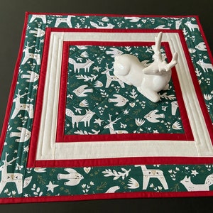 Quilted table topper Modern Christmas Table topper 20&quot;x20&quot; Square White animals on green
