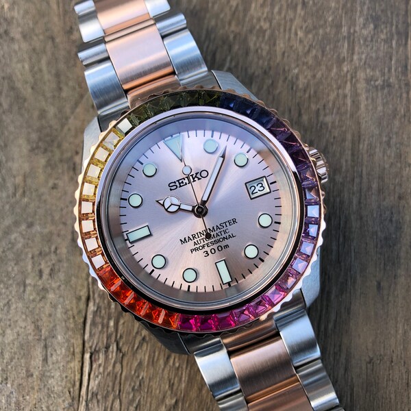 CUSTOM SEIKOJUST *Modded Seiko NH35A Movement* 2Tone RoseGold/Silver Datejust Salmon Pink Dial- Rainbow Bezel