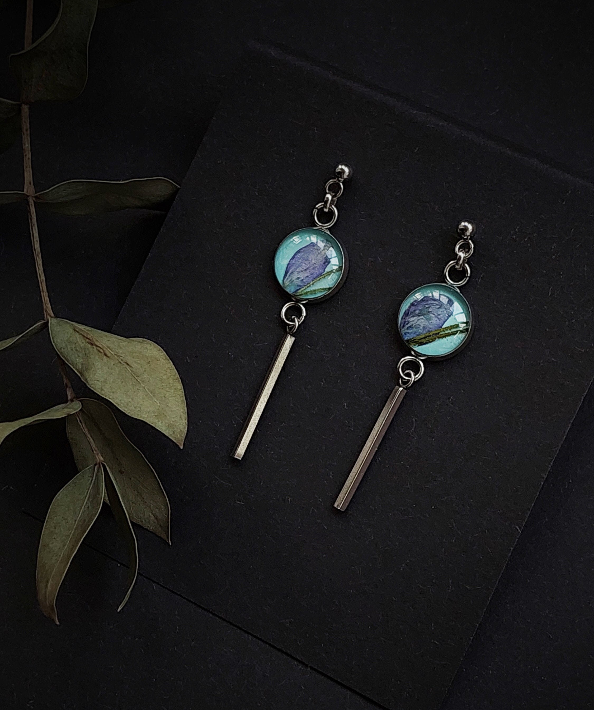 Elegant earrings, resin jewelry with 