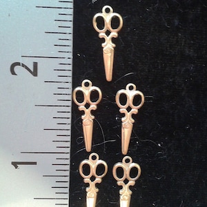 5 Small SCISSOR CHARMS. Raw Brass.Pack of 5.