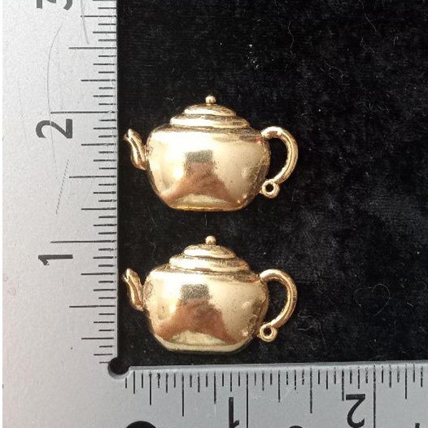 2 EMBELLISSEMENT DE THÉIÈRE GOLDTONE.  Paquet de 2.