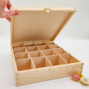 Teebox aus Holz mit 16 Fächern und Verschluss | DIY-Teebox | Aufbewahrungsbox aus Holz | Geschenkbox für Teeliebhaber | Tee-Organizer | Decoupage