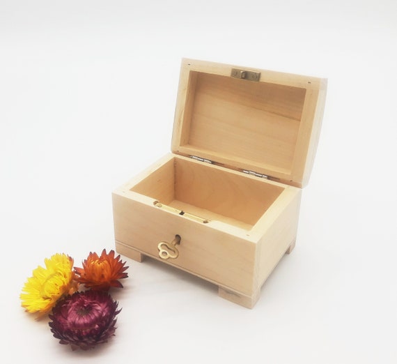 Pequeña caja de madera con llave Caja de seguridad Cofre del tesoro de  madera sin terminar