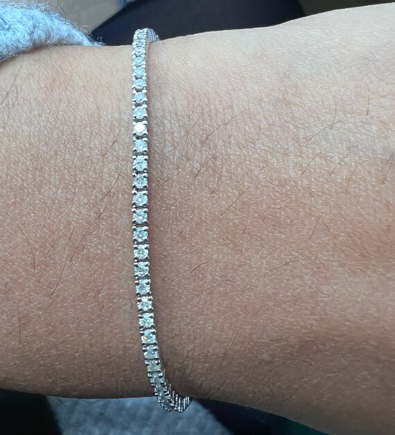 Black on sale friday bracelet