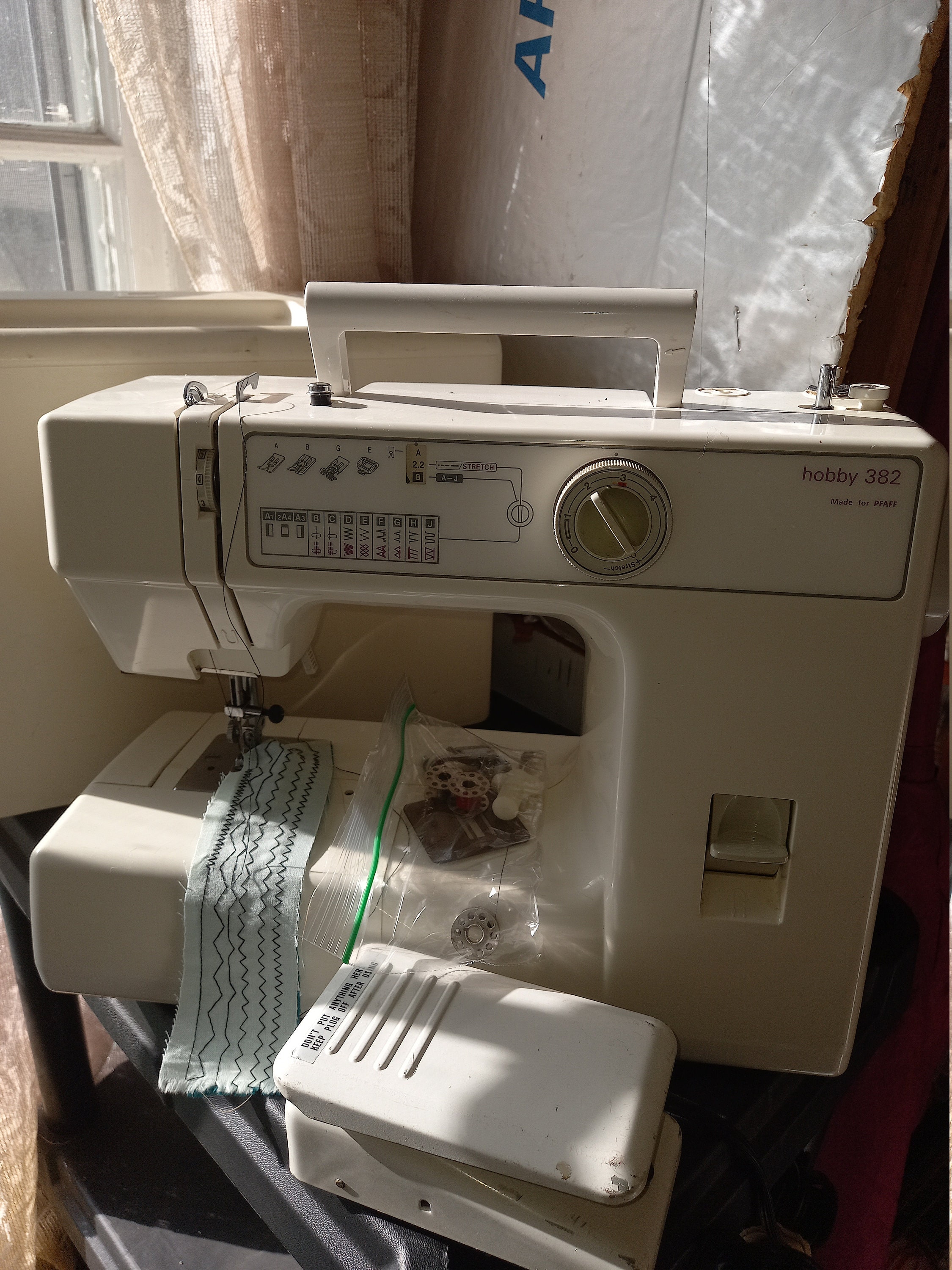 Pfaff Sewing Machine and Case Etsy