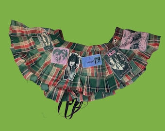 Átate las botas (y la falda)
