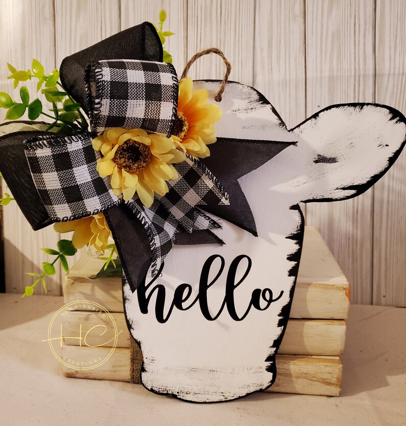 White Farmhouse Cow Head Wall Hanger, Distressed Wooden Cow Head, White