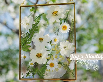 Pressed Flower Frame: Handmade Botanical Wall Art (6x8)
