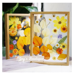 Cornice con fiori pressati / Arte con fiori pressati personalizzata / Arte con fiori secchi / Decorazioni murali fatte a mano / Decorazioni per matrimoni / Regalo di Natale - Regalo per lei