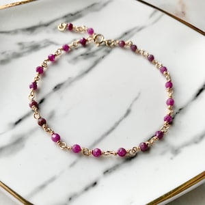 Ombre Berry Ruby Bracelet July Birthday Gift For Her Cancer Zodiac Jewelry Leo July Birthstone Jewelry Gold Filled Dainty Gemstone Bracelet