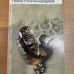 Agatha Christie - Parker Pyne Investigates - Vintage fiction paperback