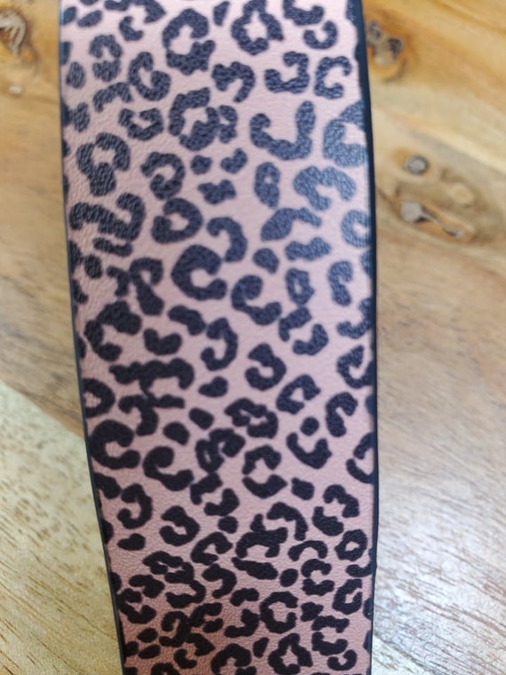 Fashion Rhinestone Wristlet Lanyard Strap Keychain - Leopard – Sophia  Collection