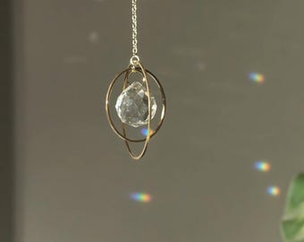 Acchiappasole GALAXY MINI: Lampada a sospensione minimalista in ottone e cristallo | Mini decorazione boho per finestra, pianta o auto