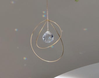 Suncatcher ETHER: piccolo mobile minimalista in cristallo e ottone | Design d'interni di ispirazione giapponese, realizzato a mano in Francia