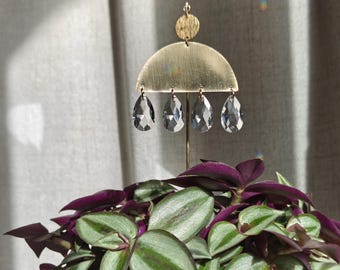 RAIN Mobile portapiante: acchiappasole in ottone spazzolato e cristallo | Gioiello decorativo per amanti delle piante, realizzato a mano in Francia