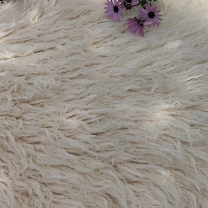 Flokati greek Carpet, vintage wool carpet,carpet 60&#39;,carpet natyral wool, white carpet,light carpet.light fluffy carpet, pure white carpet.